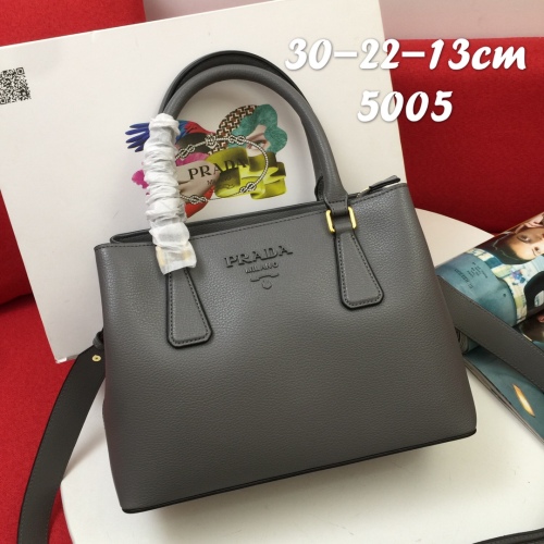 P*rada Bag Top Quality 30*22*13CM