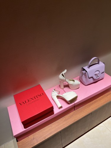 Women V*alentino Top Sandals