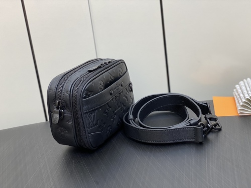 L*ouis V*uitton Top Bag 11*18.5*6.5CM