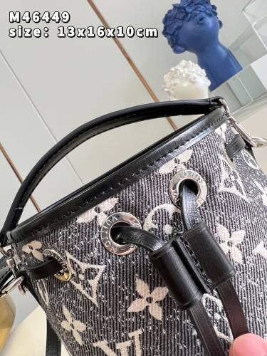 L*ouis V*uitton Top Bag 13*16*10CM