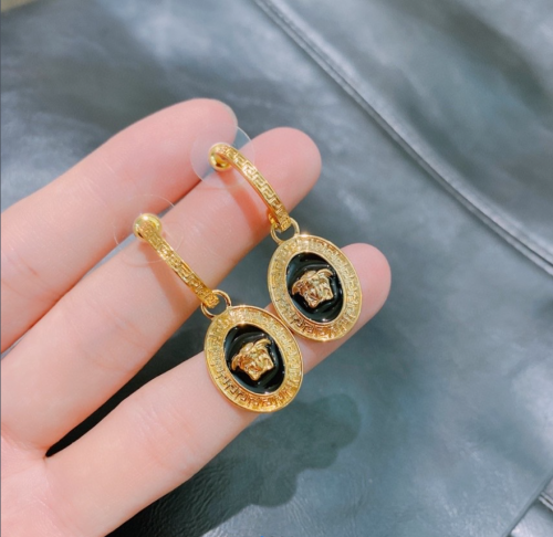 Earrings001