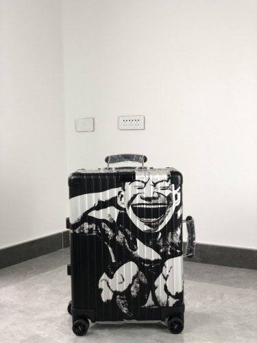 Luggage ask price on whatsapp