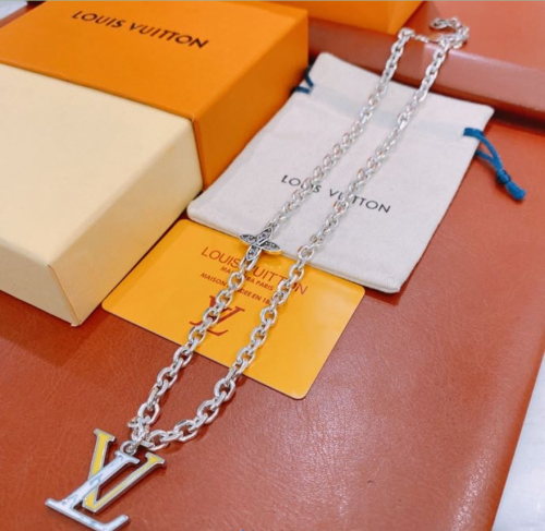 Necklace001