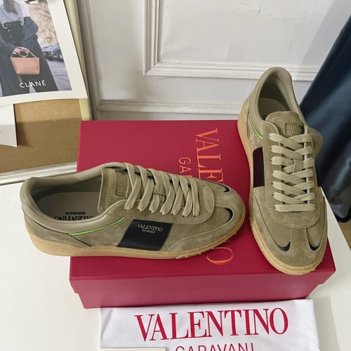 Men Women 𝑉*𝐴𝐿𝐸𝑁𝑇𝐼𝑁𝑂 Top Sneakers