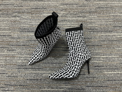 Women V*ersace Top Boots