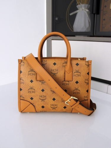 M*CM Bag Top Quality 19*24*11CM
