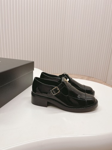 Women C*hanel Top Sneaker