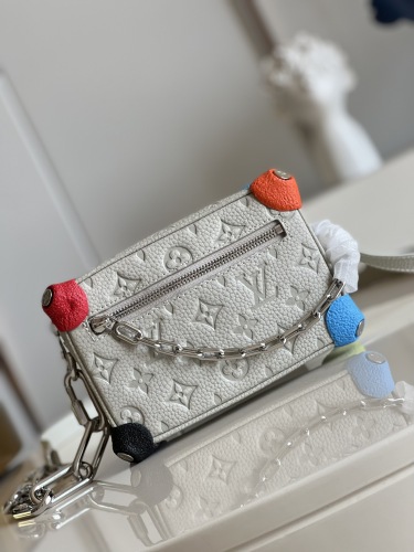 L*ouis V*uitton Bag Top Quality 18.5*13*8CM