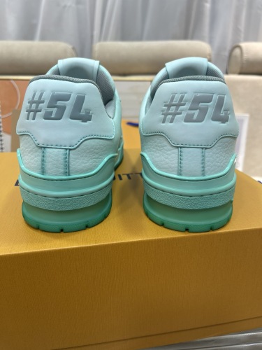 Men Women L*ouis V*uitton Top Sneakers Message US pics for More products on whatsapp