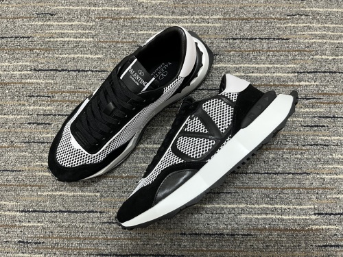 Men 𝑉*𝐴𝐿𝐸𝑁𝑇𝐼𝑁𝑂 Top Sneakers