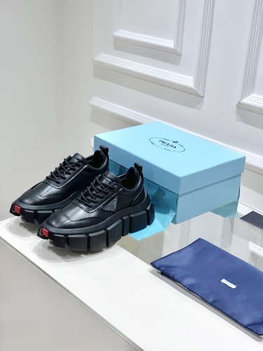 Men Women P*rada Top Sneaker