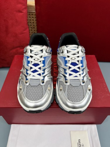 Men 𝑉*𝐴𝐿𝐸𝑁𝑇𝐼𝑁𝑂 Top Sneakers