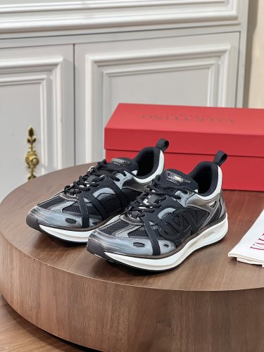Men 𝑉*𝐴𝐿𝐸𝑁𝑇𝐼𝑁𝑂 Top Quality Sneakers