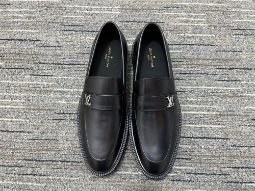Men L*ouis V*uitton Top Sneakers
