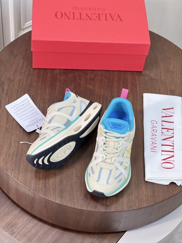 Men 𝑉*𝐴𝐿𝐸𝑁𝑇𝐼𝑁𝑂 Top Quality Sneakers