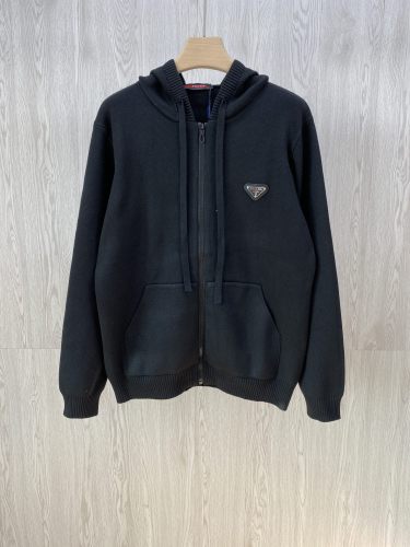P*rada Top Quality Clothes