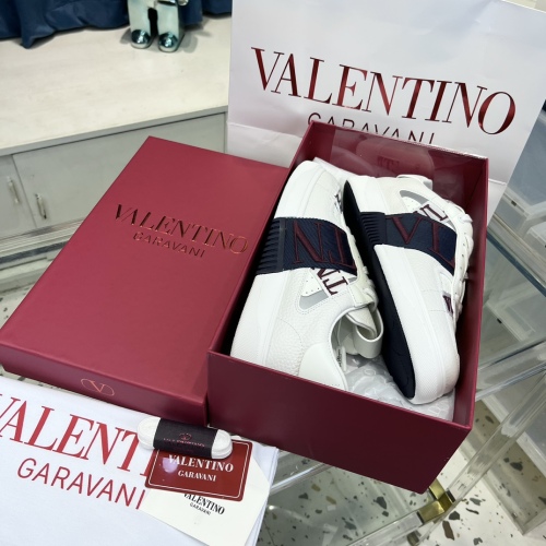 Men Women 𝑉*𝐴𝐿𝐸𝑁𝑇𝐼𝑁𝑂 Top Sneakers