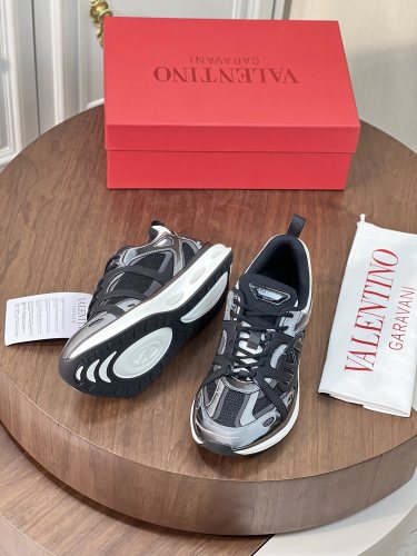 Men 𝑉*𝐴𝐿𝐸𝑁𝑇𝐼𝑁𝑂 Top Quality Sneakers