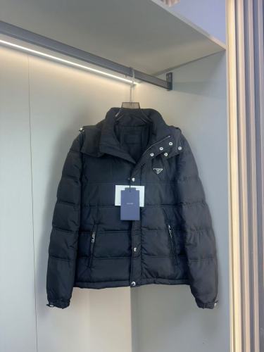 P*rada Top Quality Clothes
