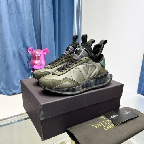 Men 𝑉*𝐴𝐿𝐸𝑁𝑇𝐼𝑁𝑂 Top Sneakers