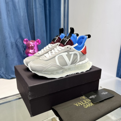 Men 𝑉*𝐴𝐿𝐸𝑁𝑇𝐼𝑁𝑂 Top Sneakers