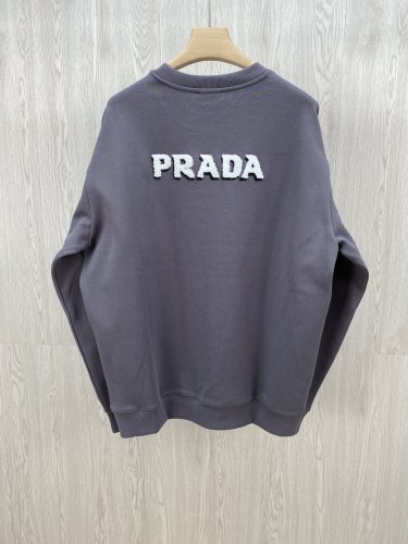 P*rada Top Quality Clothes