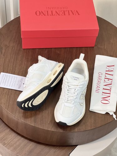 Men 𝑉*𝐴𝐿𝐸𝑁𝑇𝐼𝑁𝑂 Top Quality Sneakers