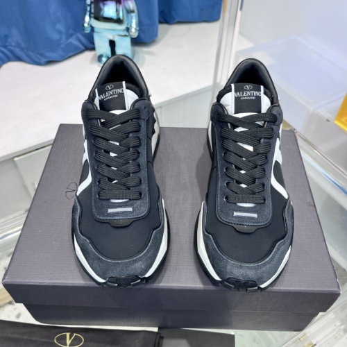 Men 𝑉*𝐴𝐿𝐸𝑁𝑇𝐼𝑁𝑂 Top Sneakers