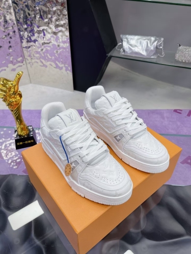 Men L*ouis V*uitton Top Sneakers