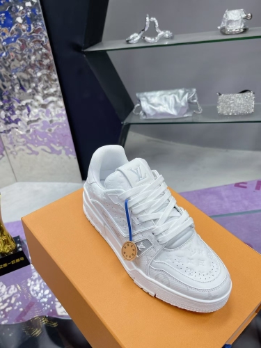 Men L*ouis V*uitton Top Sneakers