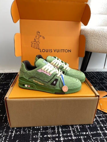 Men L*ouis V*uitton Top Sneakers Have Size EU47