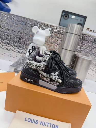 Men L*ouis V*uitton Top Sneakers
