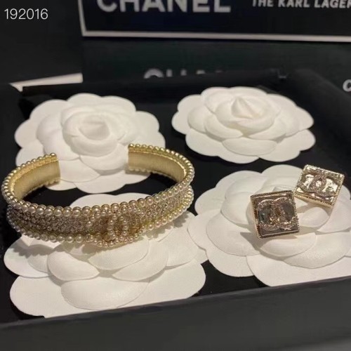 Chanel Luxury Womens Bracelet
