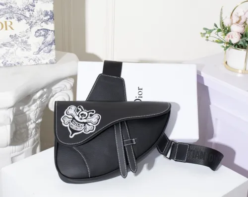 Dior Mens Bags Saddle Bag Luxury Brand Saddle Bag Black Grained Calfskin With Dior And Shawn Bee Patch Embroidery 1ADPO093RAS_H29E