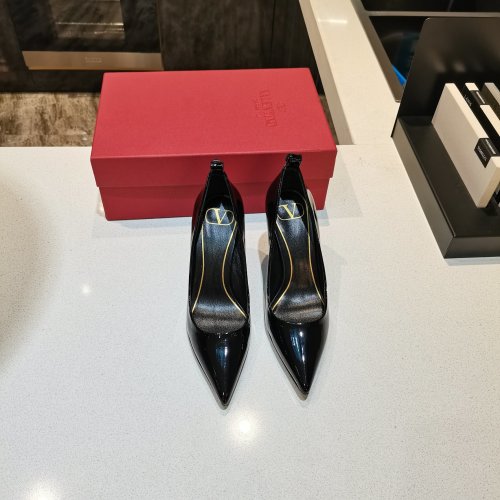 Valentino Womens Shoes Pumps High Heel 8cm