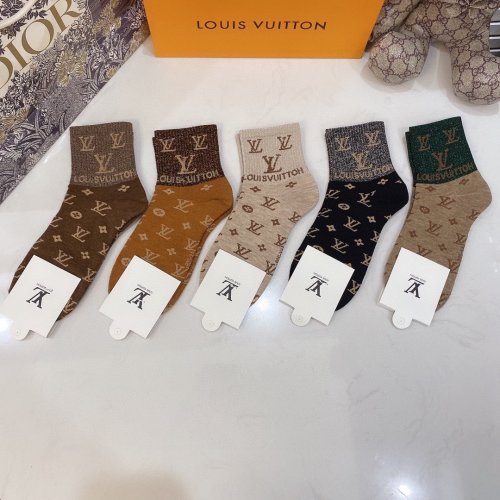 Louis Vuitton Socks 5 Pairs with Original Box Luxury Brand Breathable LV Sock