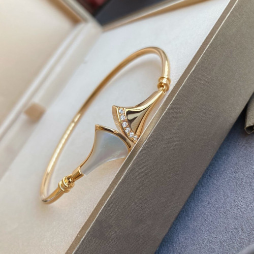 Bvlgari Luxury Womens Bracelet 5240310