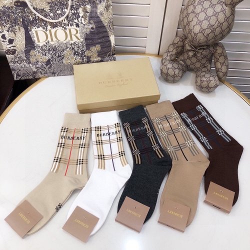 Burberry Socks 5 Pairs with Original Box Luxury Brand Breathable Burberry Sock