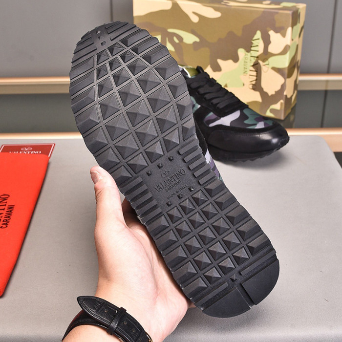 Valentino Men Shoes Fashion Design Luxury Brand ROCKRUNNER CAMOUFLAGE LAMINATED STUDDED SNEAKER with Original Box