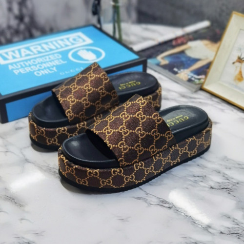 Gucci Mens Shoes Sandals Slides Slippers Luxury Brand Thick Sole Design with Original Box