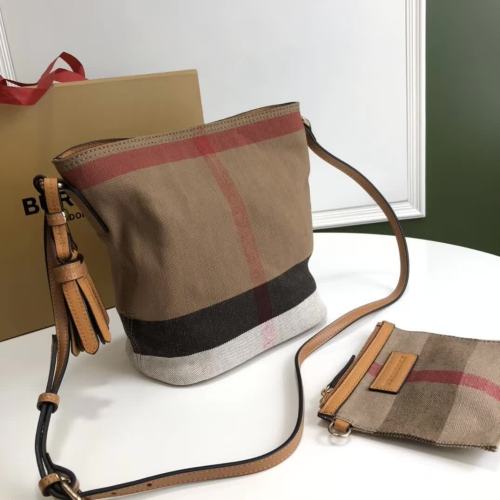 Burberry Womens Bag Bucket Bag