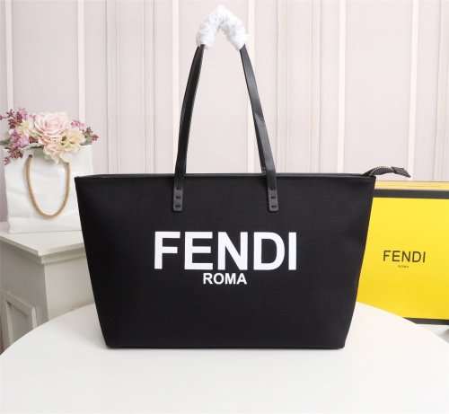 Fendi Womens Bag Totes ROMA SHOPPER