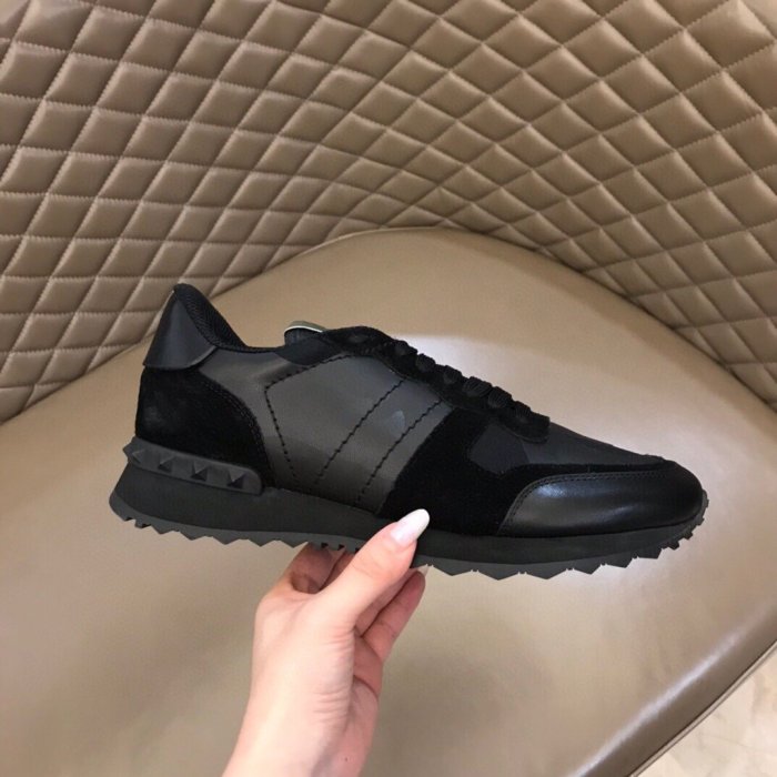 Valentino Men Shoes Fashion Design Luxury Brand ROCKRUNNER CAMOUFLAGE LAMINATED STUDDED SNEAKER with Original Box