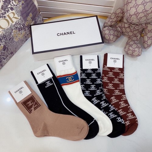 Chanel Socks 5 Pairs with Original Box Luxury Brand Breathable Chanel Sock