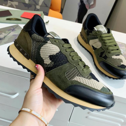 Valentino Men Shoes Fashion Design Luxury Brand ROCKSTUD CALFSKIN SNEAKER with Original Box