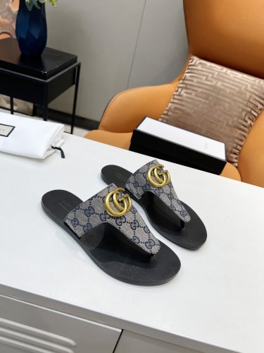 Gucci Womens Shoes Sandals Casual Design Luxury Brand Classic Leather thong sandal with Double G ‎497444 A3N00 1000 with Original Box