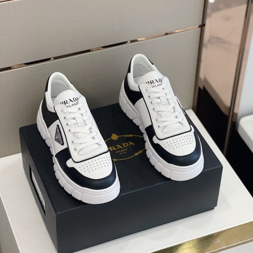 Prada Mens Shoes Casual Luxury Brand Breathable Sneakers with Original Box