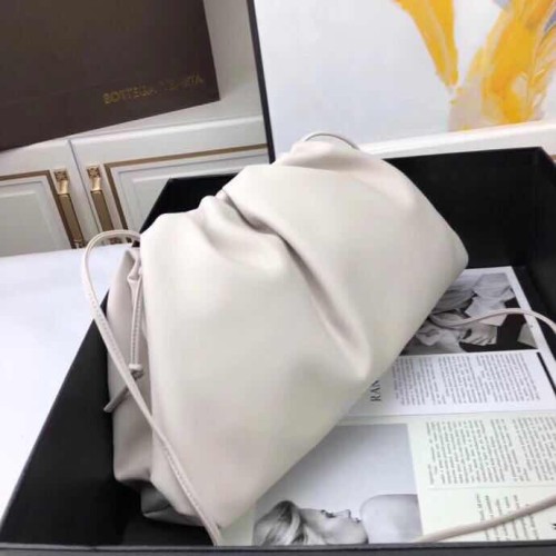 Bottega Veneta Luxury Design Women Bags Leather Style Pouch