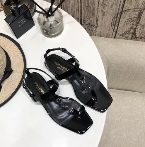 Saint Laurent YSL Womens Shoes CASSANDRA FLAT SANDALS IN PATENT LEATHER WITH SILVER-TONE MONOGRAM