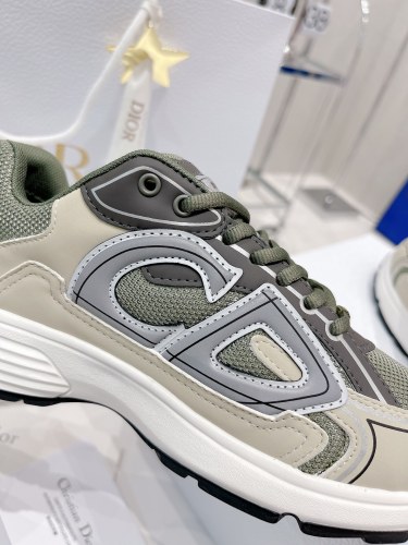 Dior Mens Shoes Sneakers Luxury Brand B30 SNEAKER B30 SNEAKER Olive Mesh and Cream Technical Fabric Unisex Design 3SN279ZLY_H661